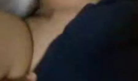 بلند و باریک دختر سیاه, جوراب ساق بلند, کون راز رابطه جنسی با شریک کلیپهای سکسی اینستاگرام زندگی خود را روی تخت